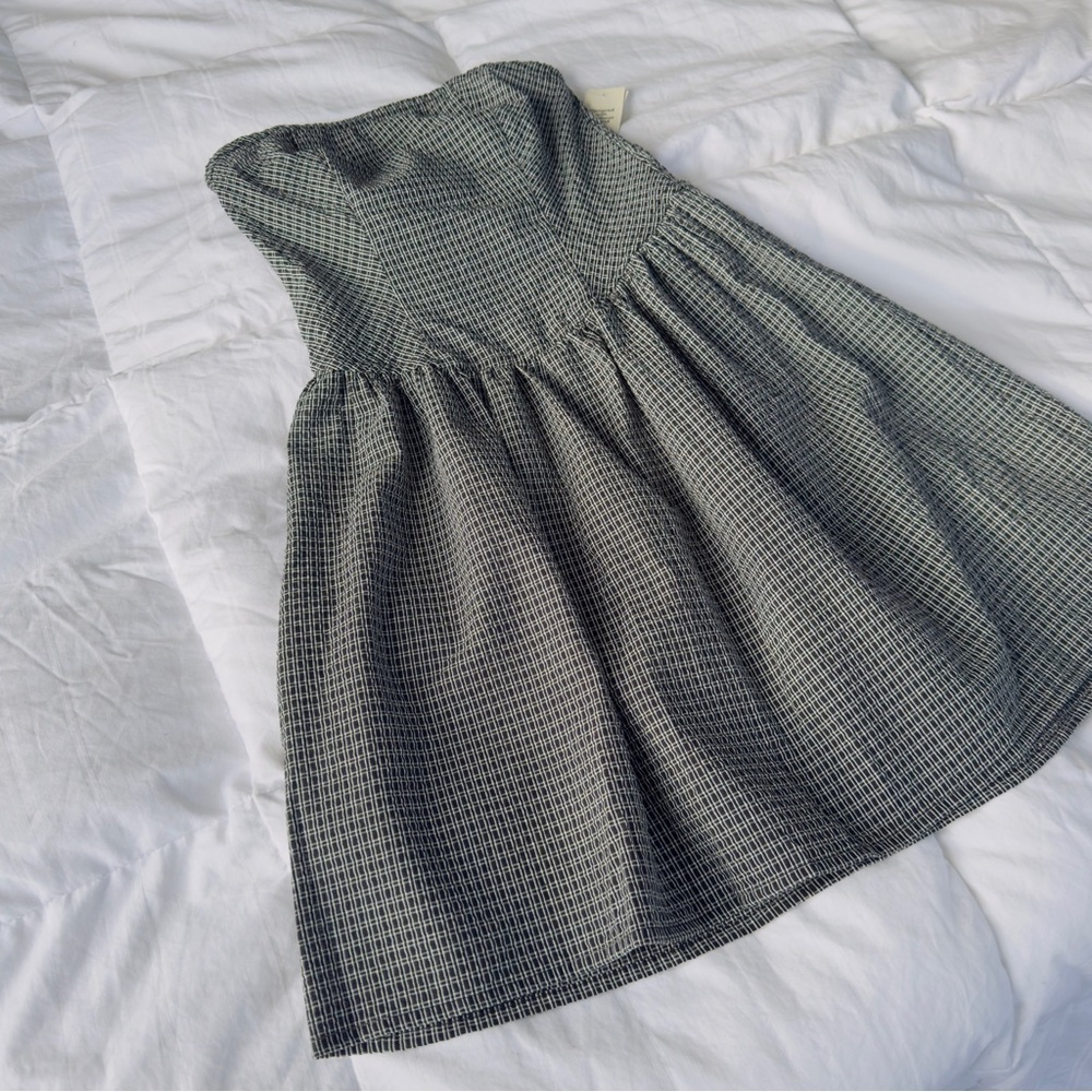 NWT Plaid Seersucker Strapless Dress
